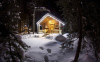 IMG_8124 (1) Storm Mountain Lodge: cabin with snowshoes, photo credit Cael Cook