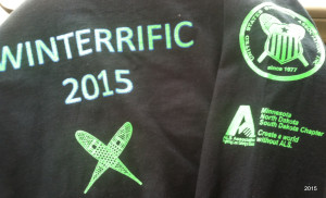 A staple of the Winteriffic Races: sharp long-sleeve shirts, no doubt designed by Colleen Millonig . . . .