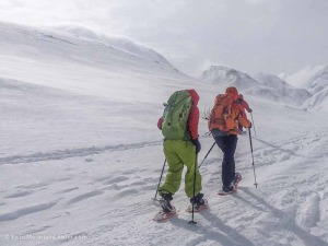 different day, different mountain but a big relief to see my group has great clothes for a wild, wild day.