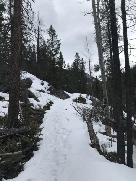 leave no trace principles: example of trail with varying (ice and snow) conditions