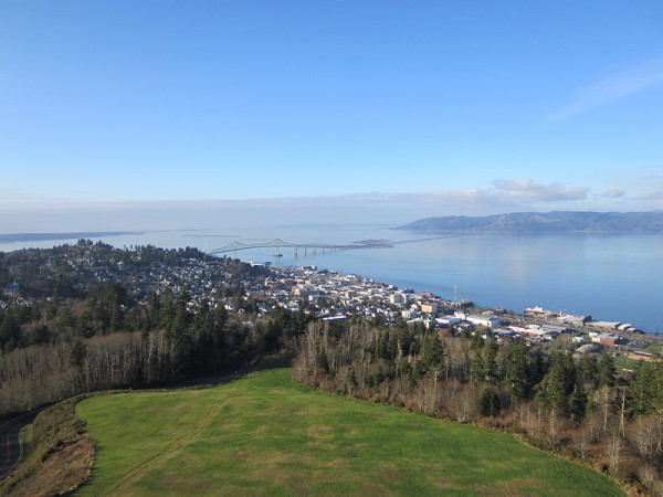 800px-Astoria_Column_view_of_Astoria