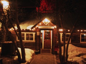 snowshoe truckee cottonwood restaurant