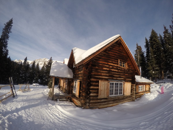 Parting shot of Skoki Lodge