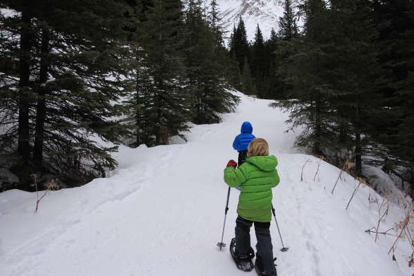 Great Early Snowshoeing at Highwood Pass