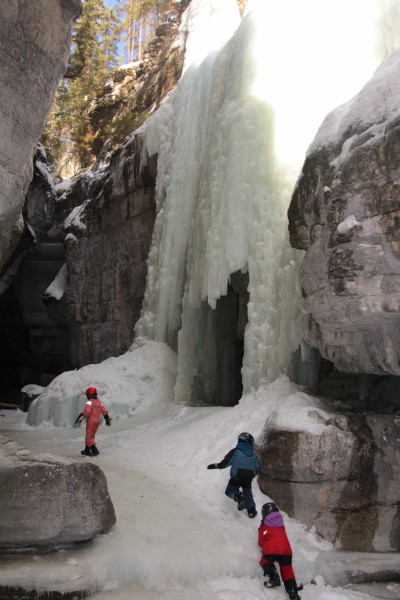 Exploring and playing in Maligne Canyon