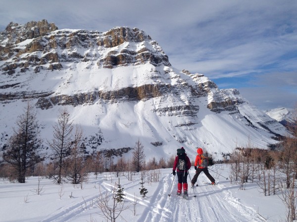 Skiing and snowshoeing into Skoki Lodge, Banff National Park