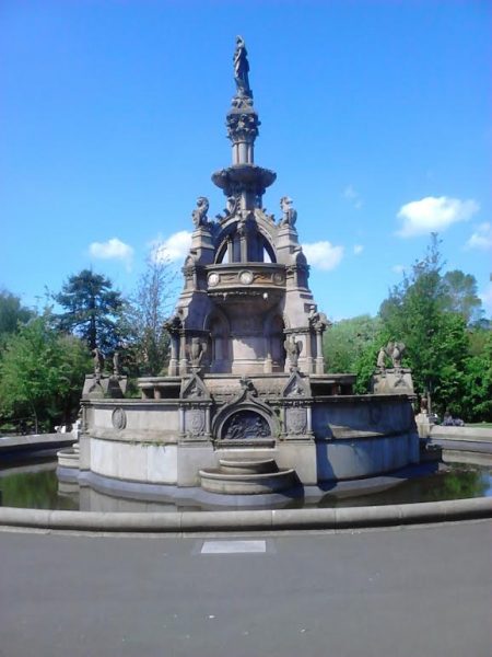 fountain at Kelvingrove Park