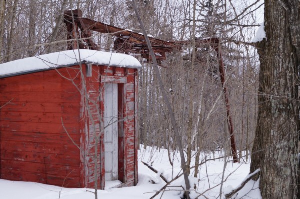 A Hogback Mountain lift shack far past its prime