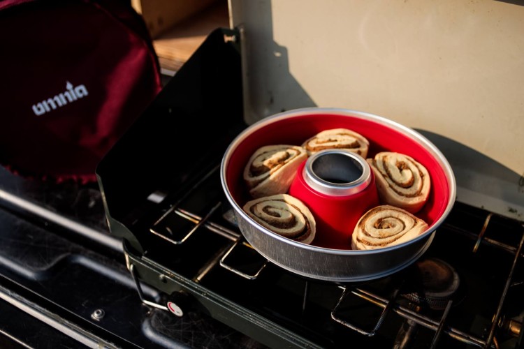 Omnia on grill with cinnamon rolls