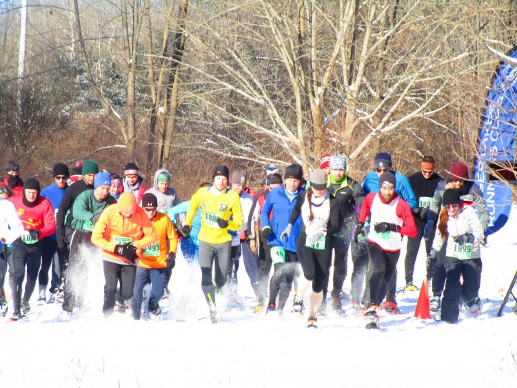 racers at Super Forsty Loomis snowshoe race 2018