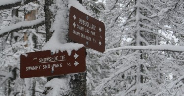 snowshoe trail sings in sno-parks in central Oregon