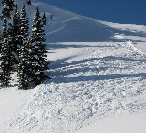 snow with crack, snowshoeing avalanche safety
