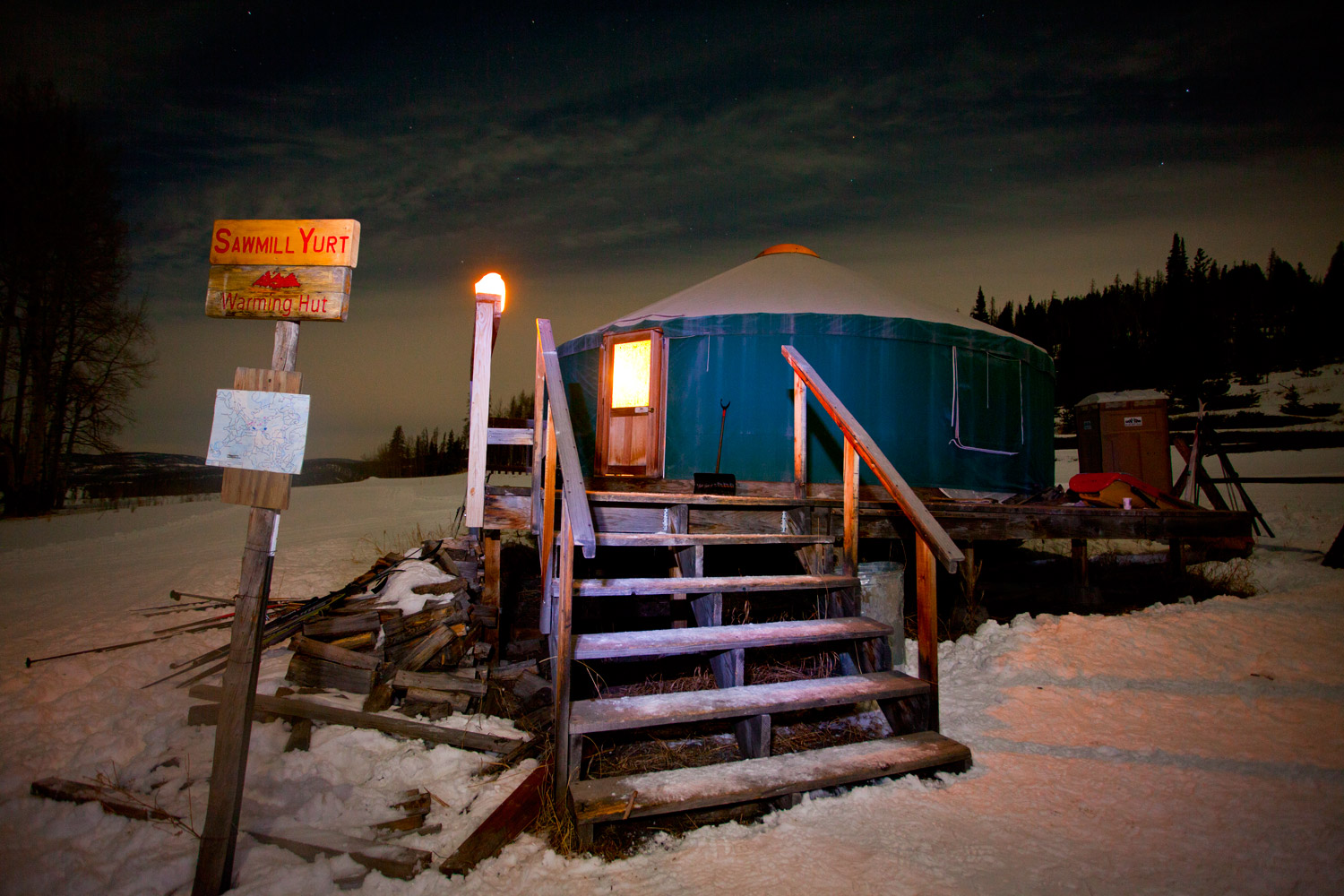 Full Moon Snowshoeing and Progressive Dinner at Devil’s