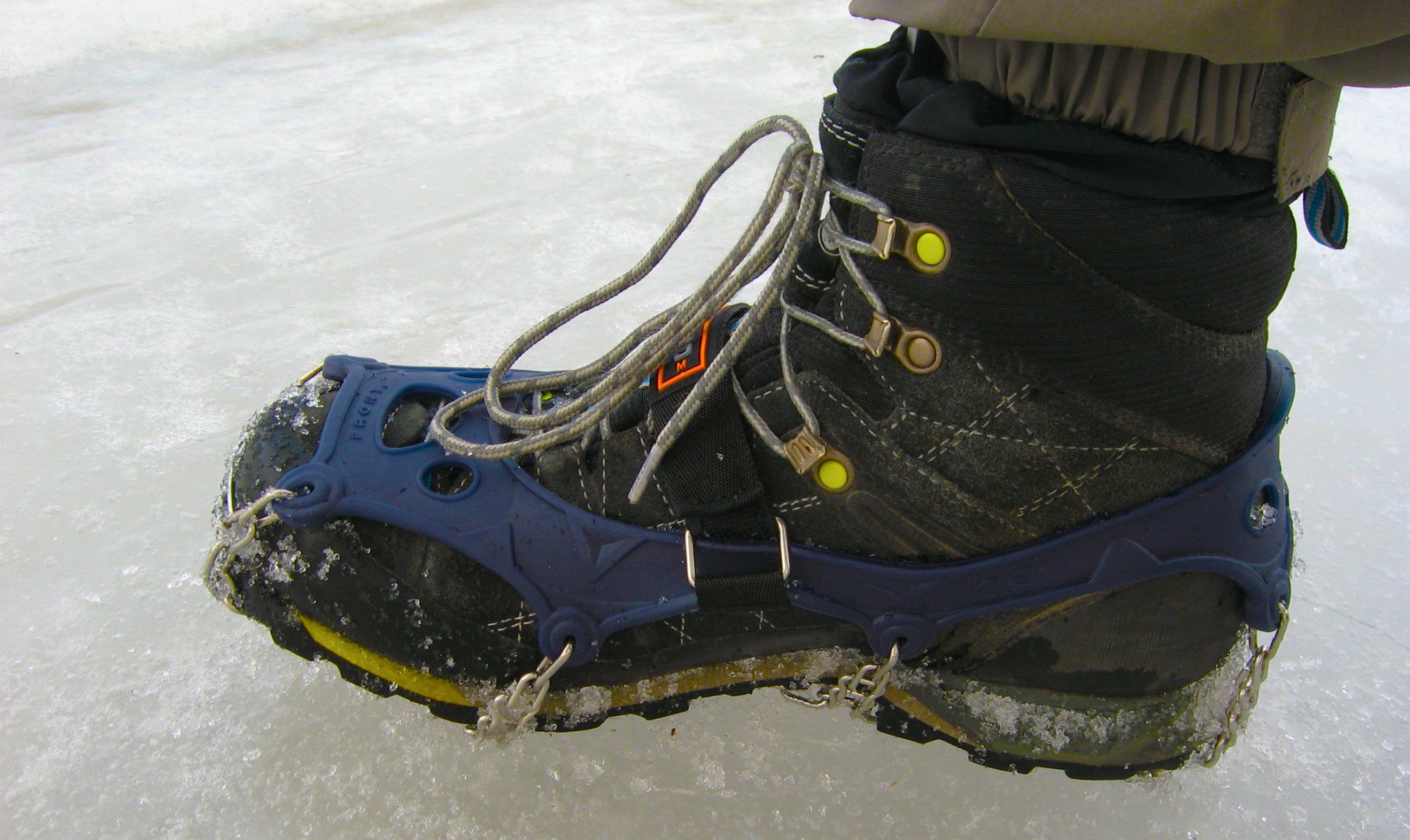 best snow shoeing boots